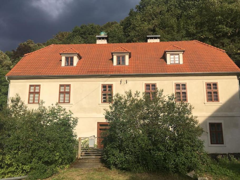 Apt. Overlooking The Castle Nizbor20Km From Prague Exterior foto